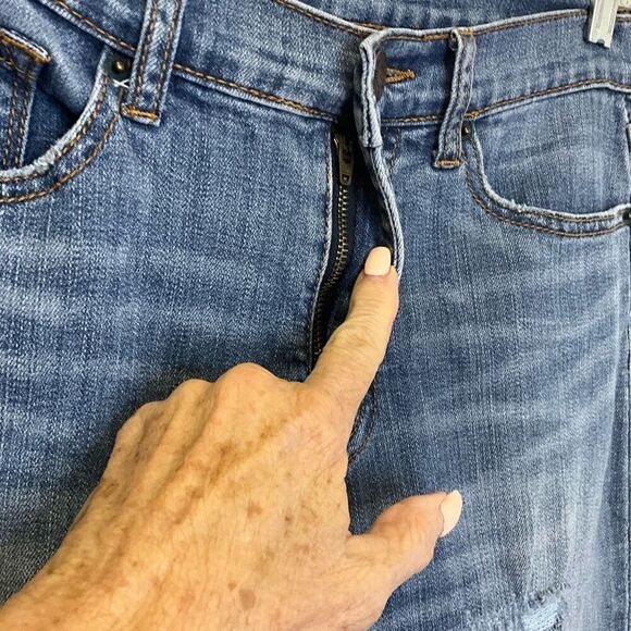 BDG Jeans Women’s Size 28wx29L Twig High Rise Blue Jeans Distressed Medium Wash - Picture 4 of 11